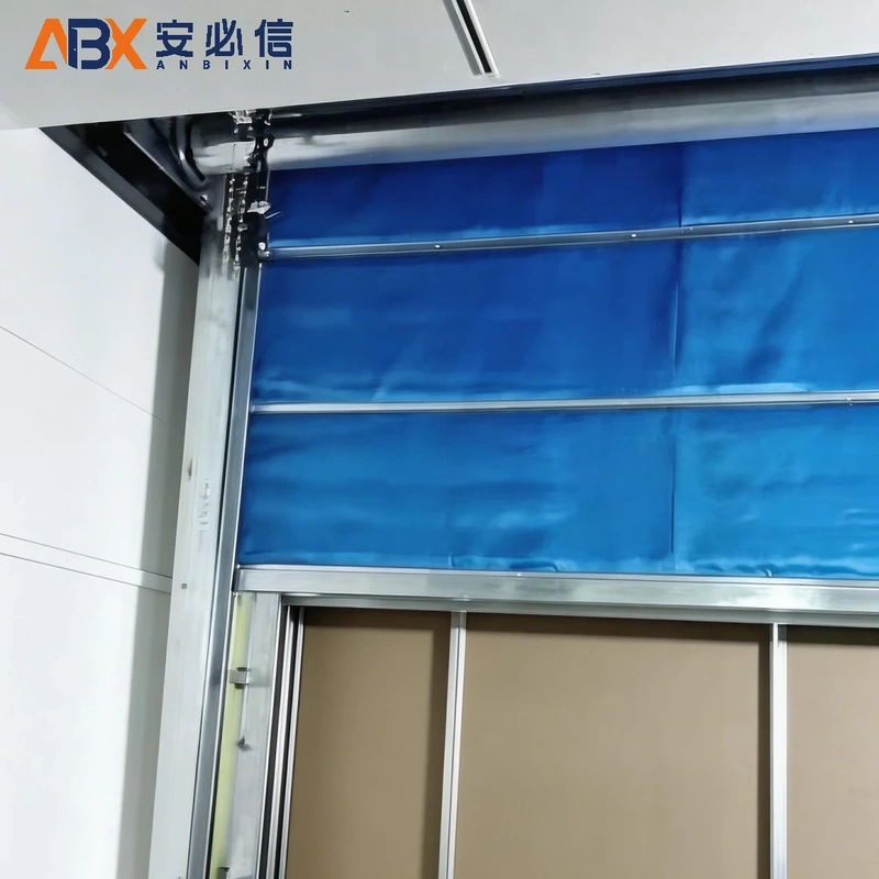 贵港高速堆积门